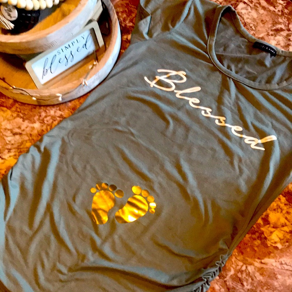 🥰Maternity Shirt Blessed 👶 So Cute!! 🍼